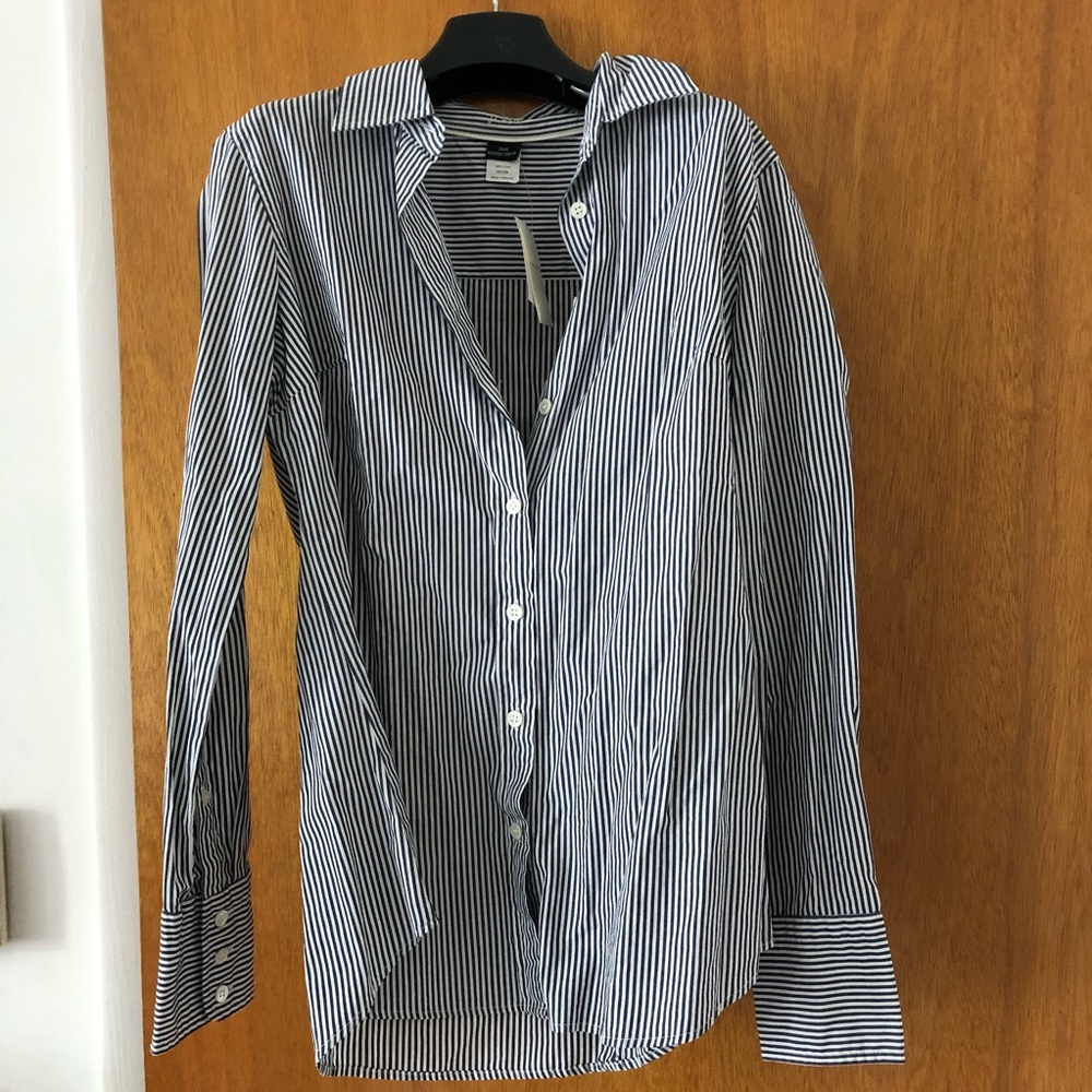 Slim Fit J. Crew Button Down Blouse sz S